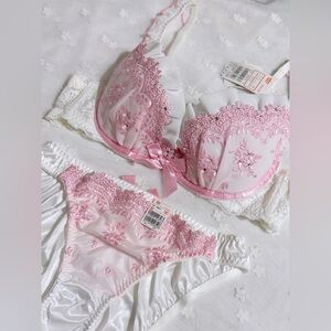 US-32C, 34B/JP-C75 Japanese Brand Aimerfeel Embroidery Bra & Panty Set Pink Cute
